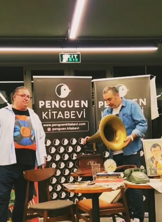 Nostalji Dolu Bir Gece: DJ Retro ve Oğuzhan Ozansoy’dan Taş Plaklarla Müzik Ziyafeti
